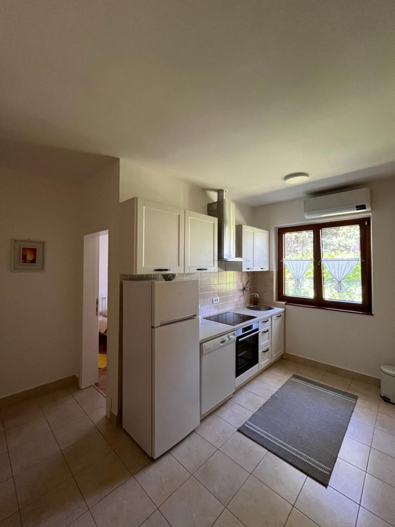 Old Niksic Apartment Ngoại thất bức ảnh